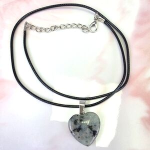 Natural Stone Heart Pendant Necklace​
